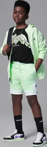 Шорти підліткові Nike JORDAN SPORT DRI-FIT DIAMOND салатово-білі 95D313-E2E
