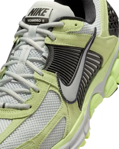 Кросівки Nike ZOOM VOMERO 5 лаймово-сіро-чорні HF1553-700