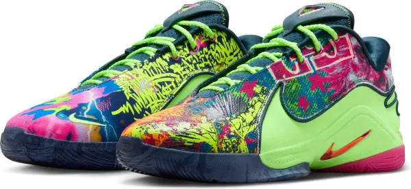 Кроссовки баскетбольные Nike LEBRON XXII BW сине-розово-салатовые HV8451-400