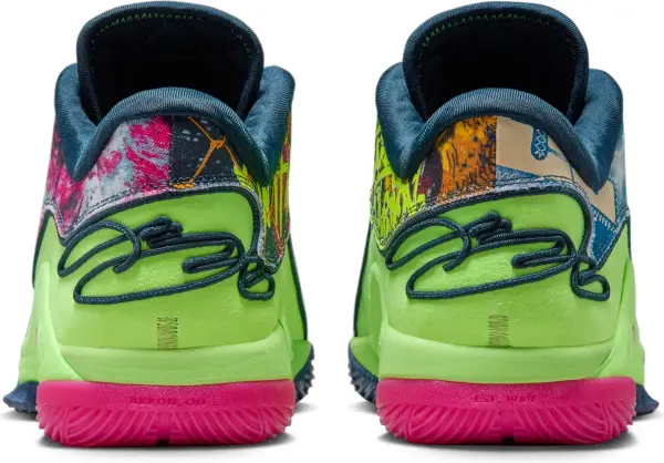 Кроссовки баскетбольные Nike LEBRON XXII BW сине-розово-салатовые HV8451-400