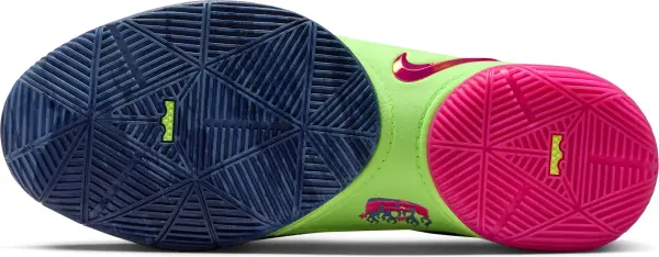 Кроссовки баскетбольные Nike LEBRON XXII BW сине-розово-салатовые HV8451-400