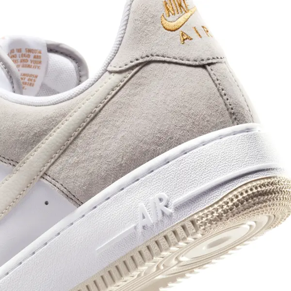 Кроссовки Nike AIR FORCE 1 '07 бежево-белые IB3080-001