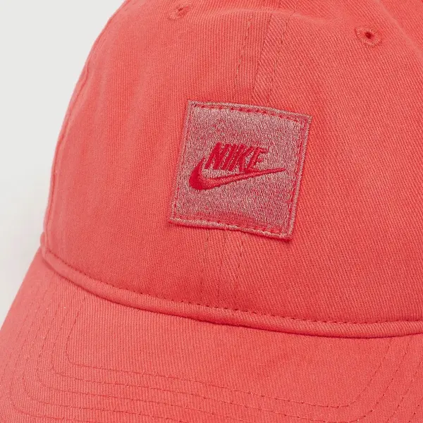 Кепка дитяча Nike BOX FUTURA CLUB коралова 8A3122-N5L