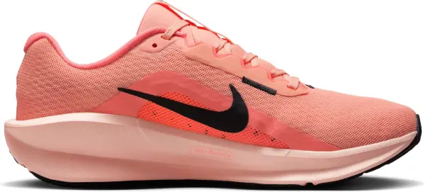 Кросівки бігові жіночі Nike DOWNSHIFTER 13 коралові FD6476-801