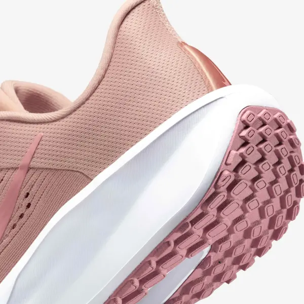 Кроссовки беговые женские Nike QUEST 6 светло-коричнево-бронзовые FD6034-900