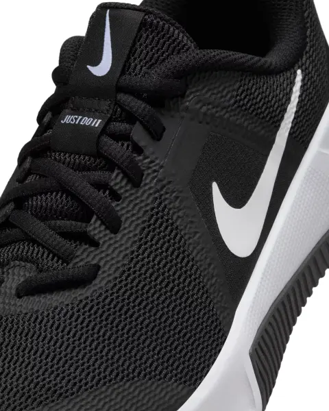 Кроссовки для тренировок женские Nike MC TRAINER 3 черно-белые FQ1830-001