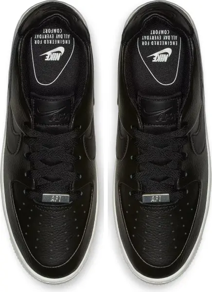 Кроссовки женские Nike AIR FORCE 1 SAGE LOW черные AR5339-002