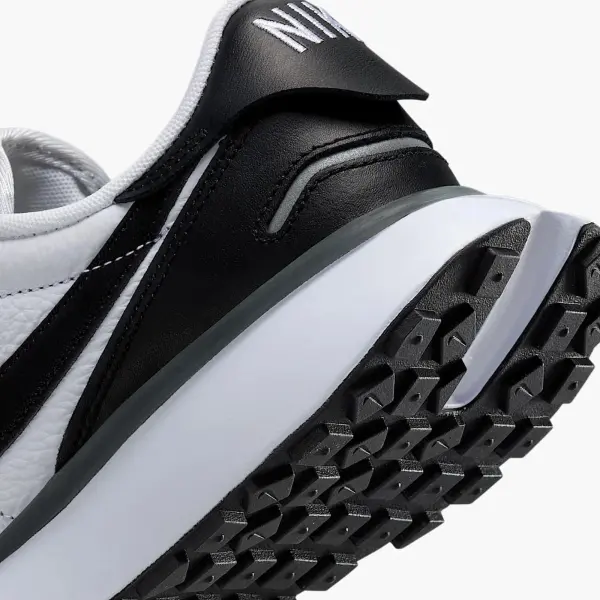 Кросівки жіночі Nike PHOENIX WAFFLE біло-чорні FQ8721-102