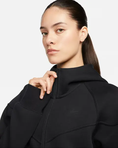 Спортивный костюм женский Nike SPORTSWEAR TECH FLEECE черный FB8338-010__FB8330-010