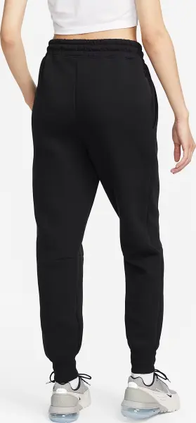 Спортивный костюм женский Nike SPORTSWEAR TECH FLEECE черный FB8338-010__FB8330-010