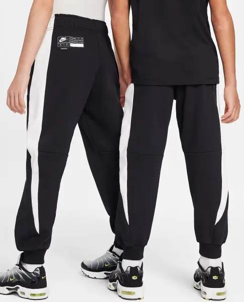 Спортивний костюм підлітковий Nike AIR FLEECE чорно-білий HV1219-010__HF8811-010