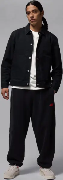 Футболка Nike JORDAN RARE AIR молочная IB7526-133