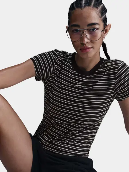 Футболка женская Nike SPORTSWEAR CHILL KNIT SLIM STRIPED черно-темно-серая HF9524-010