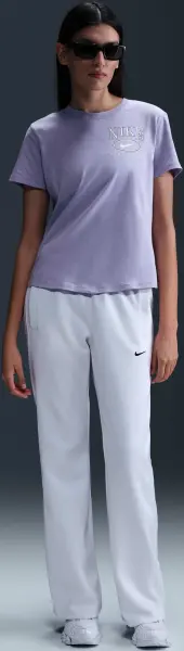 Футболка жіноча Nike SPORTSWEAR CLUB фіолетова IB2447-533