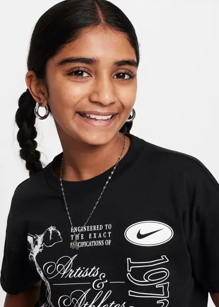 Футболка підліткова Nike SPORTSWEAR DANCE чорна HM6306-010