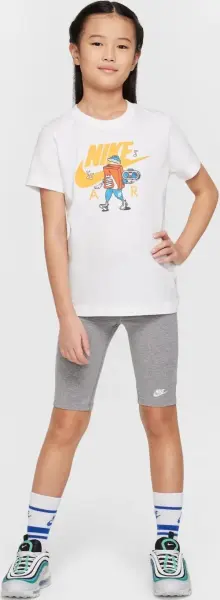 Футболка підліткова Nike SPORTSWEAR біла HM5661-100