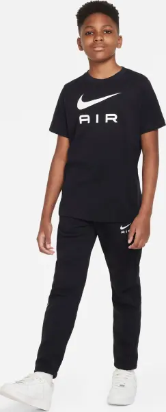Футболка подростковая Nike SPORTSWEAR черная DV3934-010
