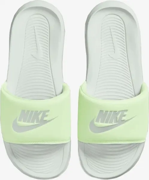 Шльопанці жіночі Nike VICTORI ONE салатово-м'ятні CN9677-010
