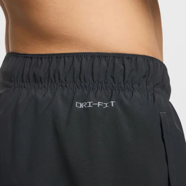 Шорты для бега Nike CHALLENGER FLASH DRI-FIT 12.5CM (APPROX.) BRIEF-LINED RUNNING темно-серые IB4129-070