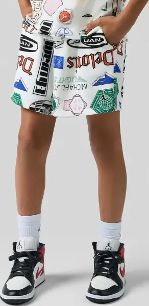 Шорты подростковые Nike JORDAN ESSENTIALS FRENCH TERRY PRINTED бело-сине-зеленые 95D743-782