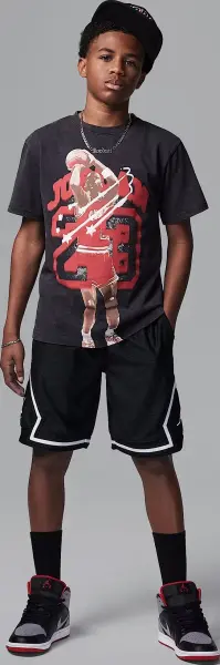Футболка подростковая Nike JORDAN 40TH ANNIVERSARY черная IB9272-045