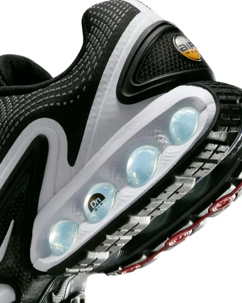Кроссовки Nike AIR MAX DN черно-белые DV3337-003