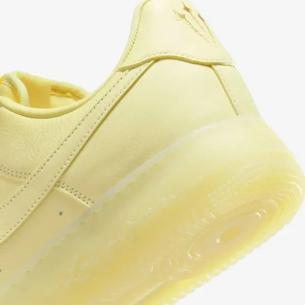 Кроссовки Nike NOCTA AIR FORCE 1 желтые CZ8065-800