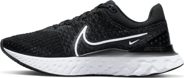 Кросівки бігові жіночі Nike REACT INFINITY 3 чорно-білі DD3024-001