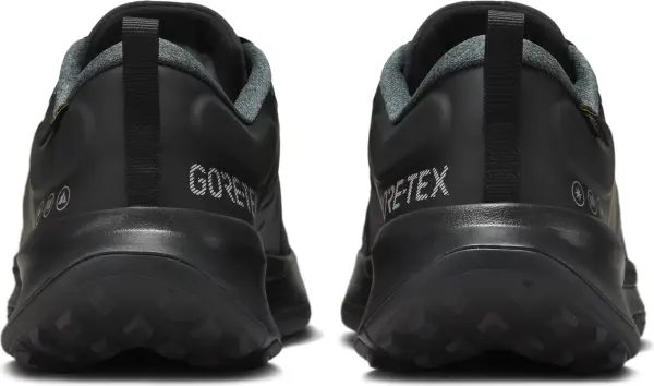 Кроссовки для трейлраннинга Nike JUNIPER TRAIL 2 GORE-TEX WATERPROOF черные HM9734-001