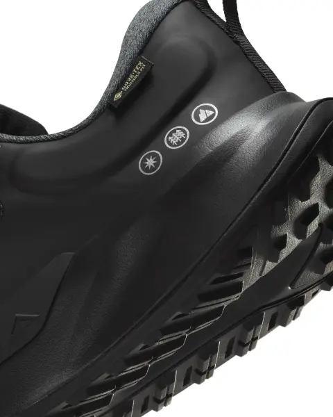 Кроссовки для трейлраннинга Nike JUNIPER TRAIL 2 GORE-TEX WATERPROOF черные HM9734-001