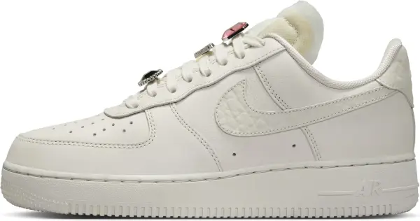 Кроссовки женские Nike AIR FORCE 1 LOW PREMIUM кремовые DN5463-001