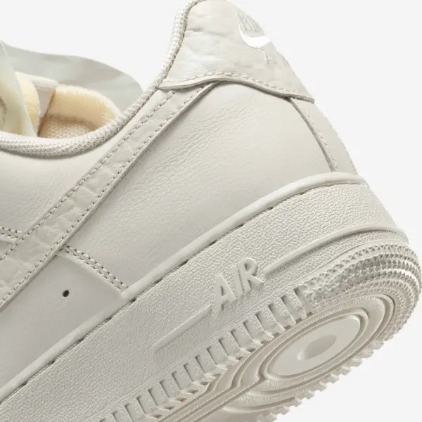 Кроссовки женские Nike AIR FORCE 1 LOW PREMIUM кремовые DN5463-001