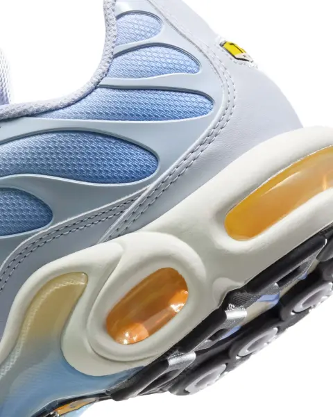Кросівки жіночі Nike AIR MAX PLUS блакитно-жовті DZ3670-004