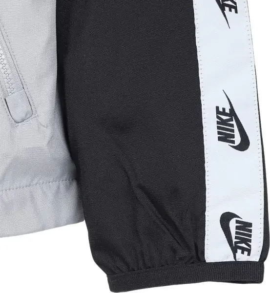 Вітровка дитяча Nike COLOR BLOCK WINDBREAKER біло-сіро-чорна 86M790-023