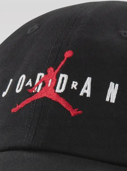 Кепка детская Nike JORDAN CURVE BRIM ADJUSTABLE HAT черная 8A0569-023