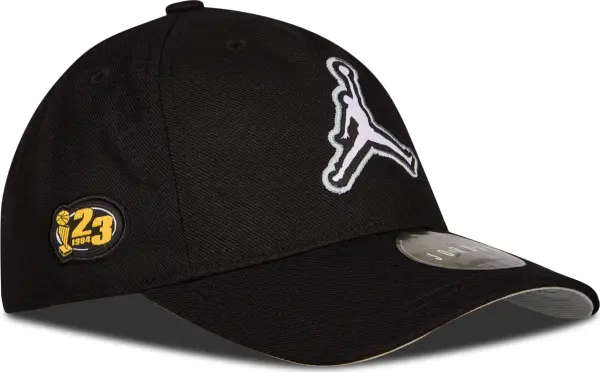 Кепка підліткова Nike JORDAN CURVED BRIM чорна 9A9086-023