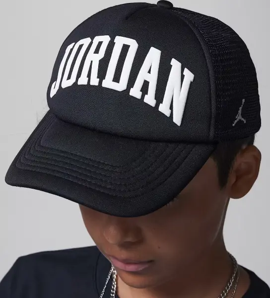 Кепка підліткова Nike JORDAN FOAM TRUCKER чорна 9A0940-023