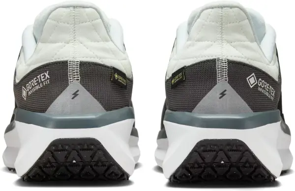 Кросівки бігові Nike AIR WINFLO 11 GORE-TEX біло-темно-сірі FQ1358-004