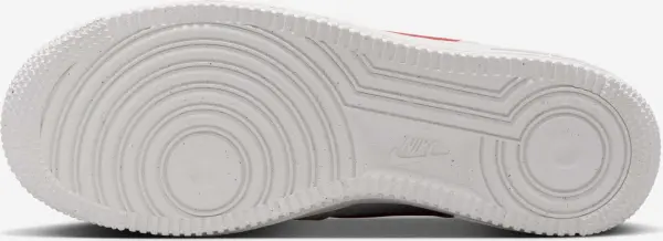 Кросівки жіночі Nike AIR FORCE 1 '07 NEXT NATURE кремово-біло-червоні DC9486-109