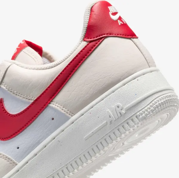 Кросівки жіночі Nike AIR FORCE 1 '07 NEXT NATURE кремово-біло-червоні DC9486-109