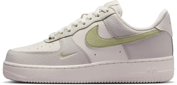 Кроссовки женские Nike AIR FORCE 1 '07 кремово-лаймовые IB3881-001