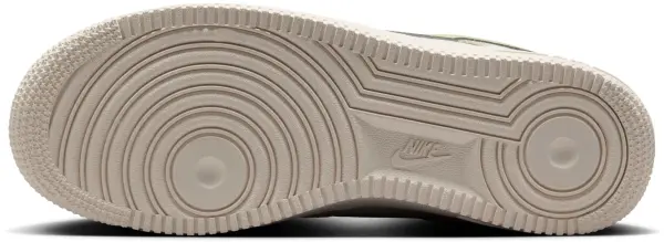 Кроссовки женские Nike AIR FORCE 1 '07 кремово-лаймовые IB3881-001