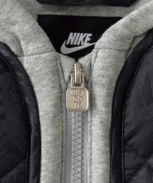 Куртка детская Nike FLEECE HOODED QUILT черно-серая 86N071-023