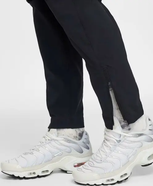 Спортивні штани підліткові Nike TECH WOVEN чорні HQ8921-010