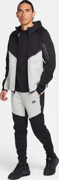 Спортивный костюм Nike TECH черно-серый HV0949-011__HV0959-011