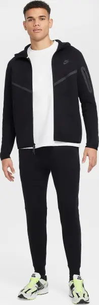 Спортивный костюм Nike TECH черный HV0949-010__HV0959-010