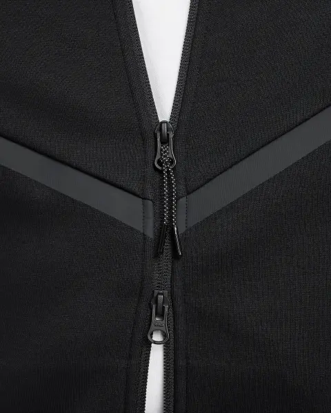 Спортивный костюм Nike TECH черный HV0949-010__HV0959-010