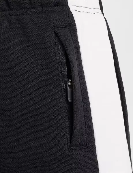Спортивний костюм підлітковий Nike AIR FLEECE чорно-білий HF8812-010__HF8811-010