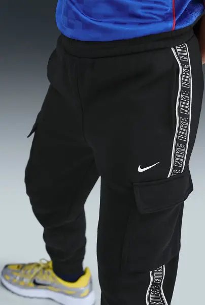 Спортивный костюм подростковый Nike SPORTSWEAR CLUB FLEECE черный HQ9321-010__HQ9323-010