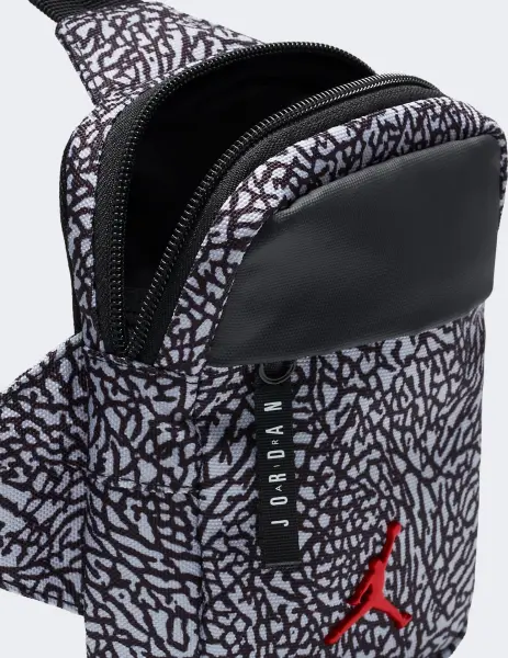 Сумка через плечо Nike JORDAN AIRBORNE HIP BAG бело-черная 7A0747-I00